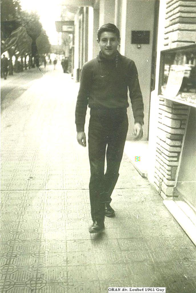 ORAN - Av. Loubet Guy Pinto 1961.jpg
